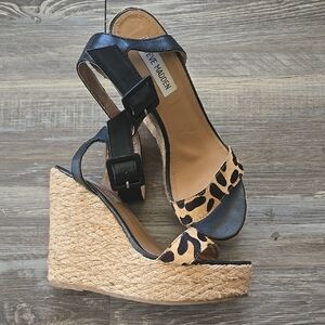 Steve Madden Black and Tan Wedge Sandals